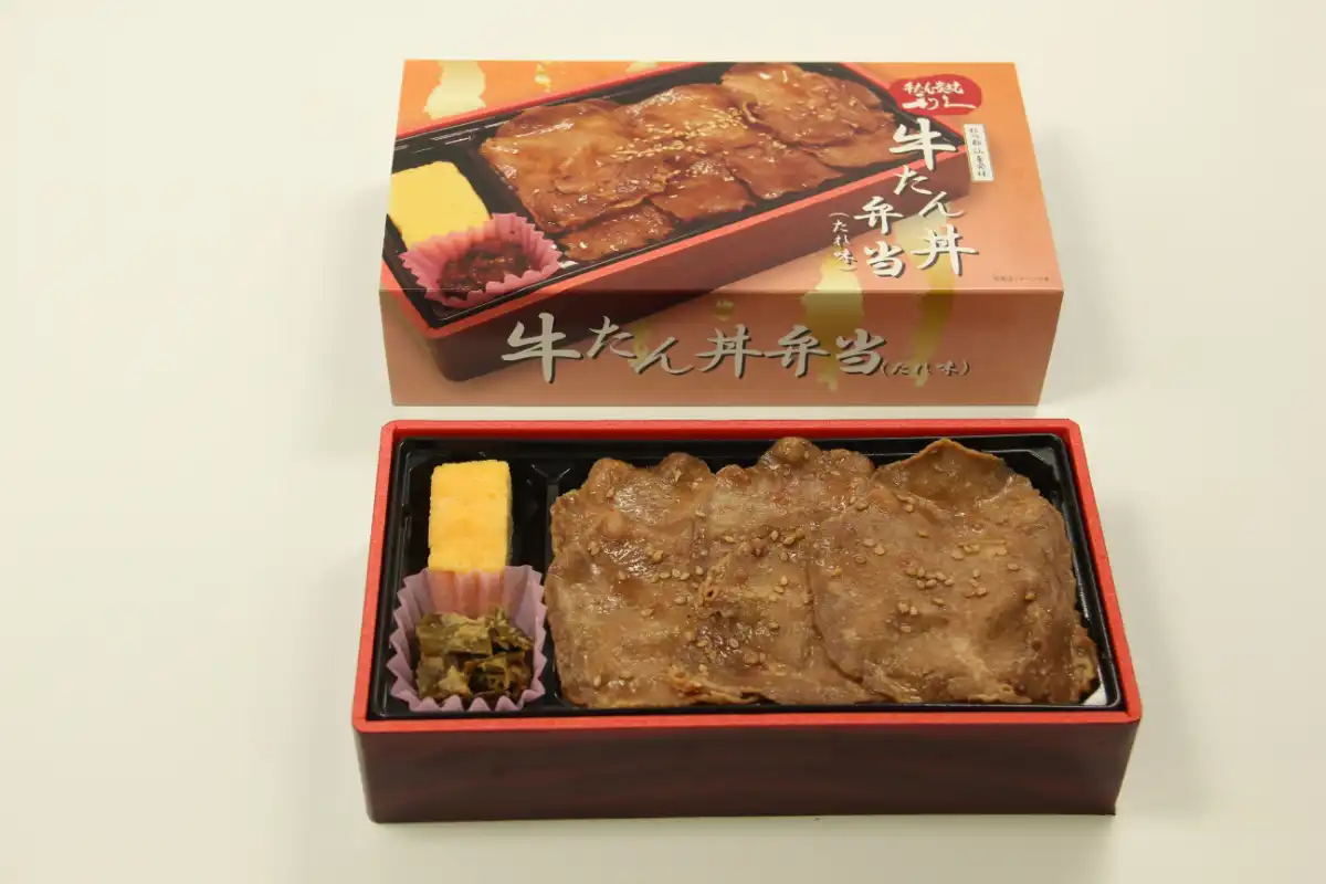 〈利久〉牛たん丼　たれ味